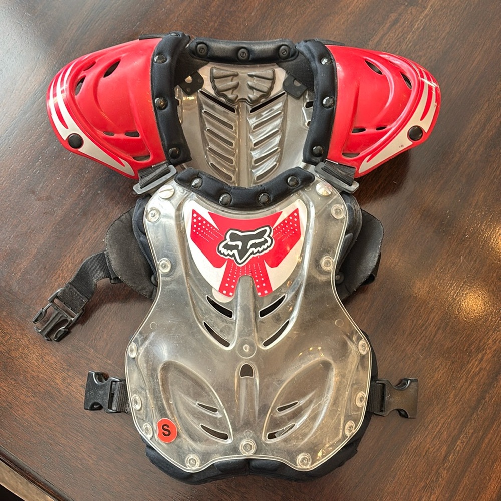 Fox Youth Small Chest Protector